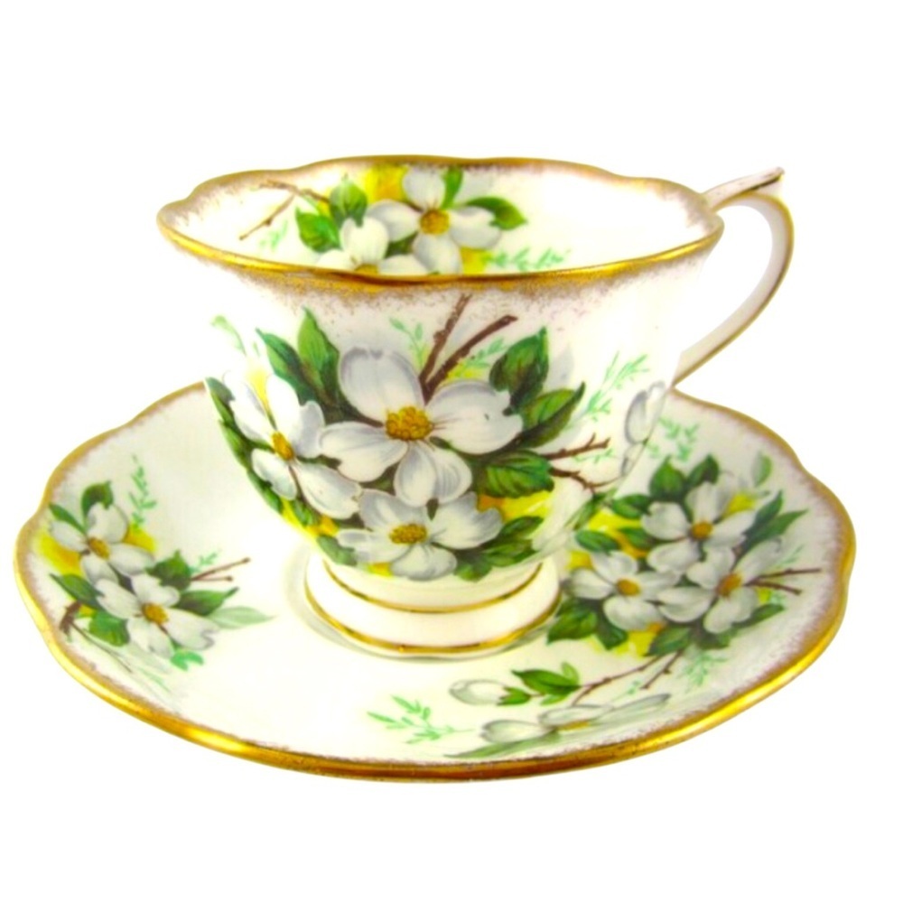 Royal Albert White Dogwood Vintage Tea Cup And Saucer Set Made in England